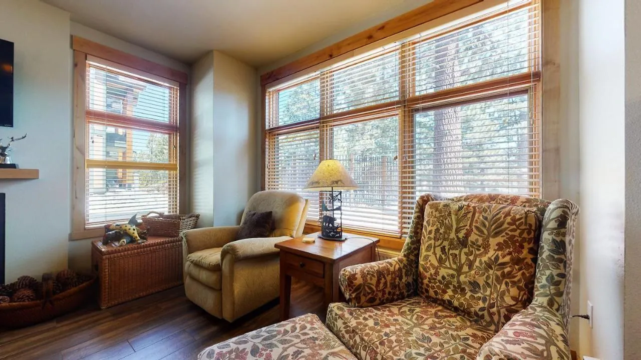 Apartment Solstice 11 Amazing Location On Golf Course, Heated Garage, Private Washer Dryer Condo Mammoth Lakes United States
