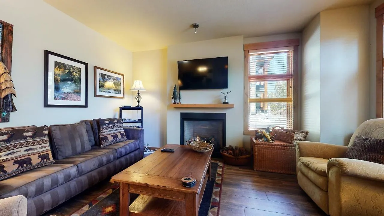 Solstice 11 Amazing Location On Golf Course, Heated Garage, Private Washer Dryer Condo Mammoth Lakes Apartment