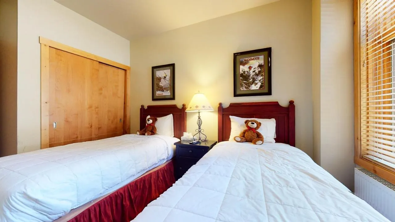 Solstice 11 Amazing Location On Golf Course, Heated Garage, Private Washer Dryer Condo Mammoth Lakes