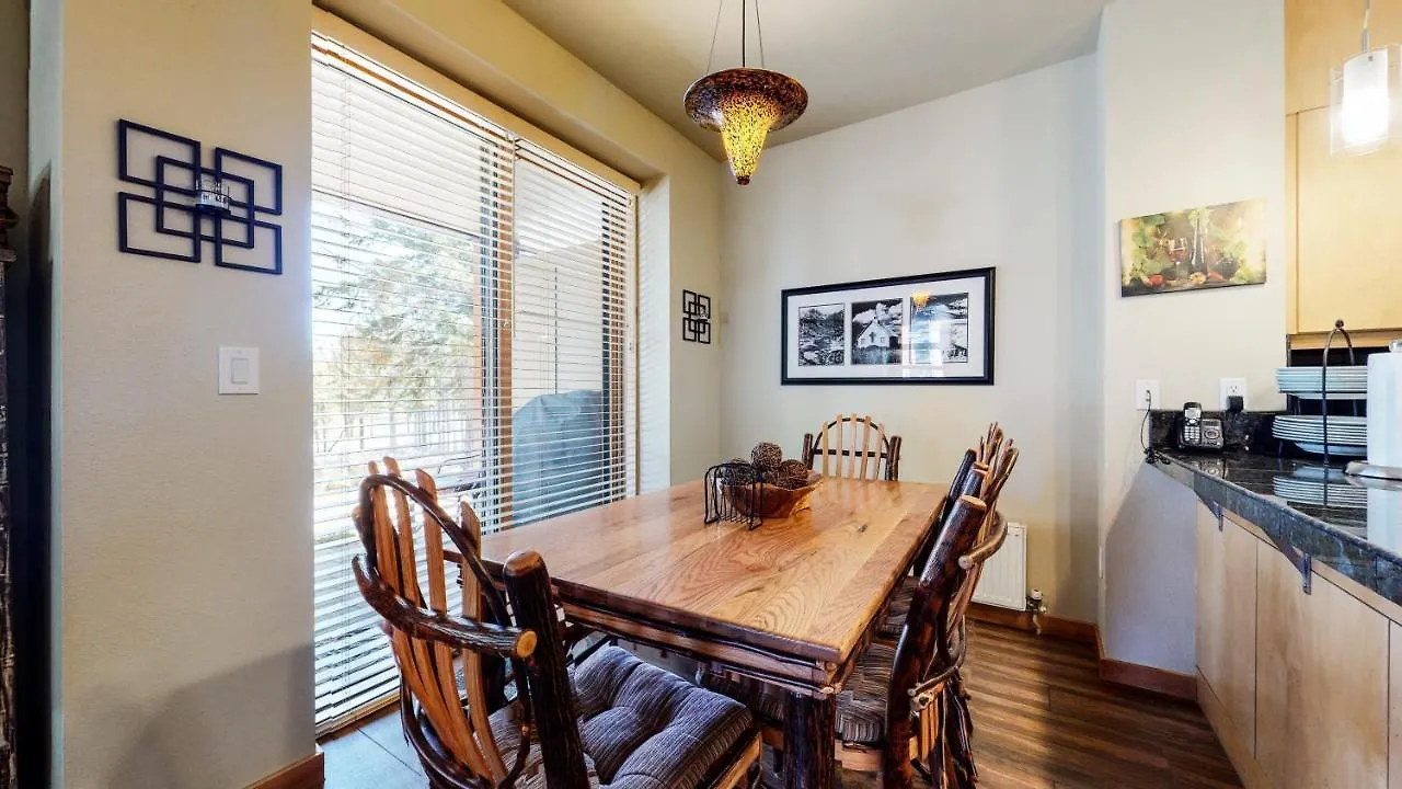 Solstice 11 Amazing Location On Golf Course, Heated Garage, Private Washer Dryer Condo Mammoth Lakes